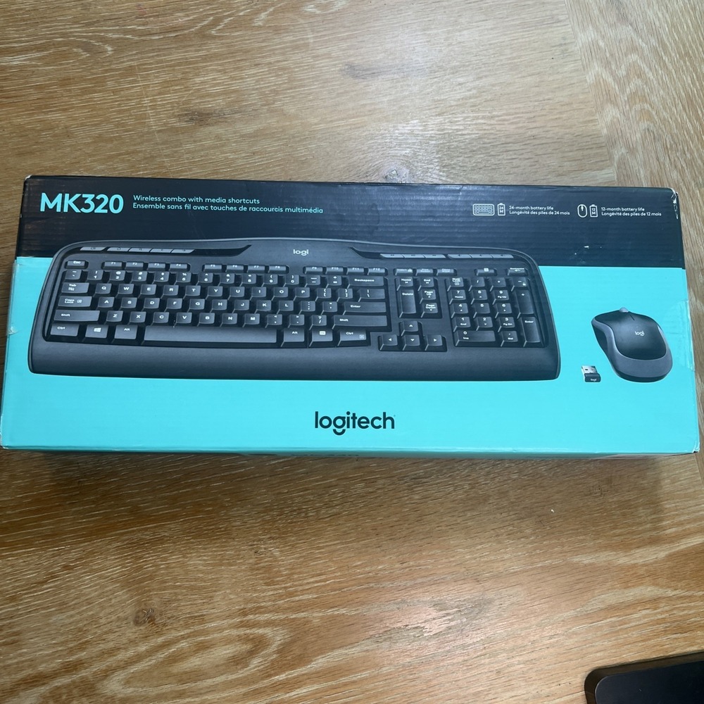 NEW Logitech MK320 Wireless‎ Membrane Keyboard and Mouse Bundle Black